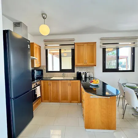 וילה Ilios Cozy 2br With Pool