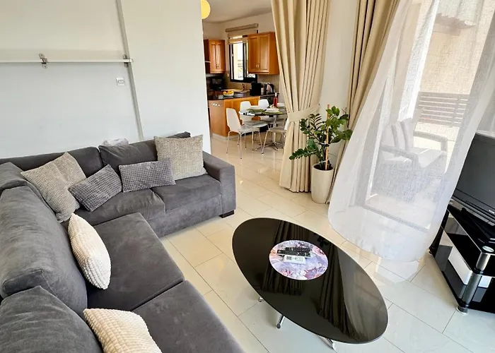 וילה Ilios Cozy 2br With Pool פאראלימני