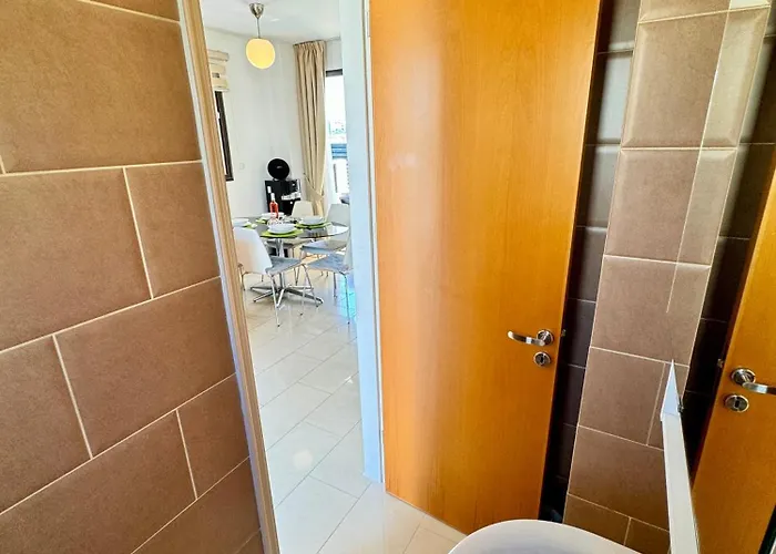 Ilios Cozy 2br With Pool פאראלימני