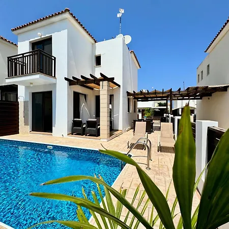 Villa Ilios Cozy 2br With Pool