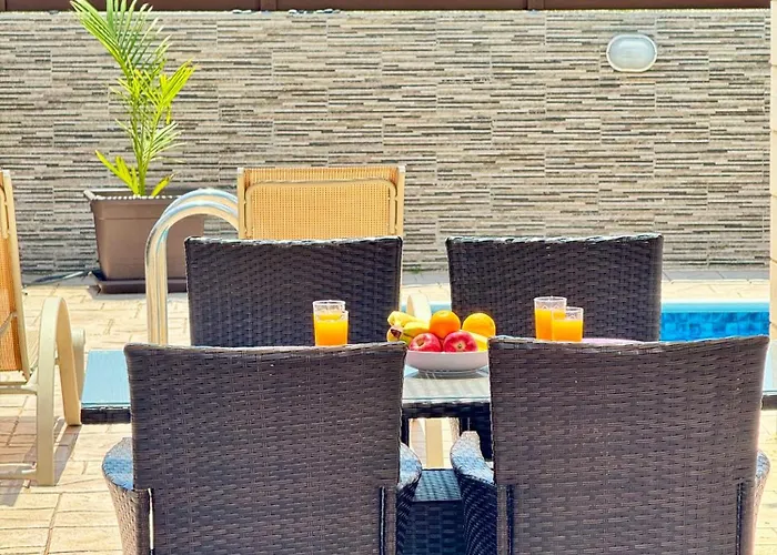 Villa Ilios Cozy 2br With Pool Paralimni