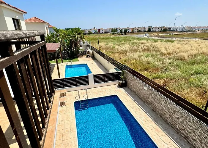 Ilios Cozy 2br With Pool