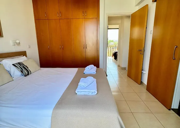 Ilios Cozy 2br With Pool Paralimni